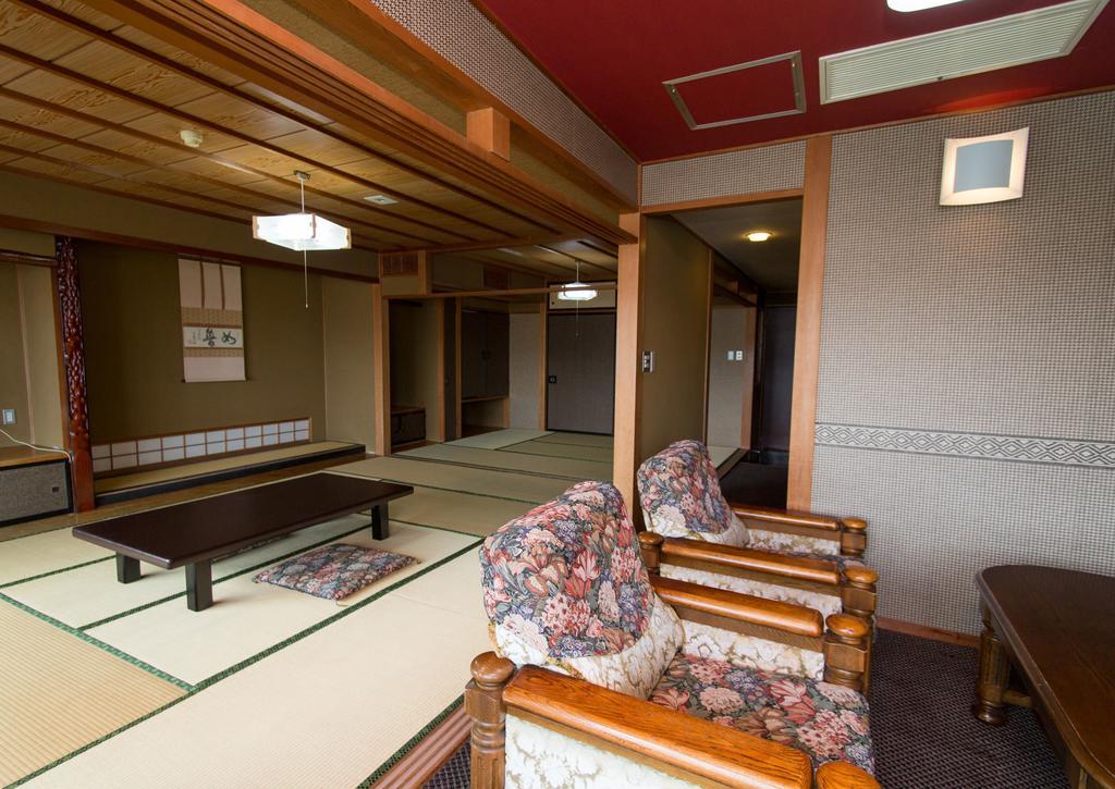 Izuito Onsen Daitokan Экстерьер фото